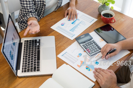 奔驰威霆商务租车公司