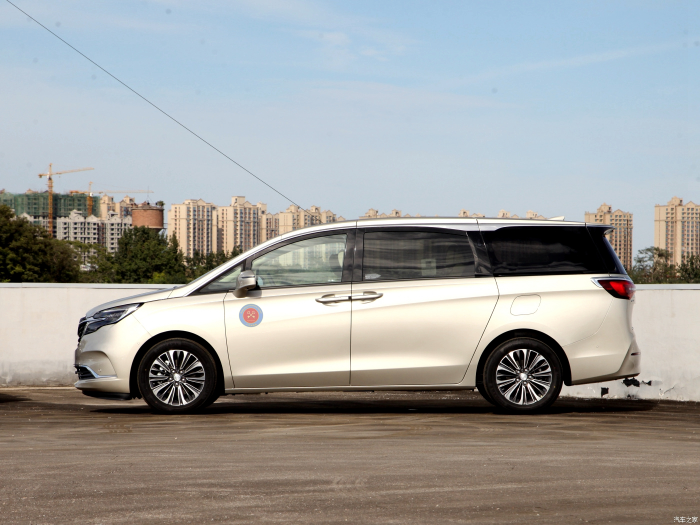 新车别克GL8陆尊