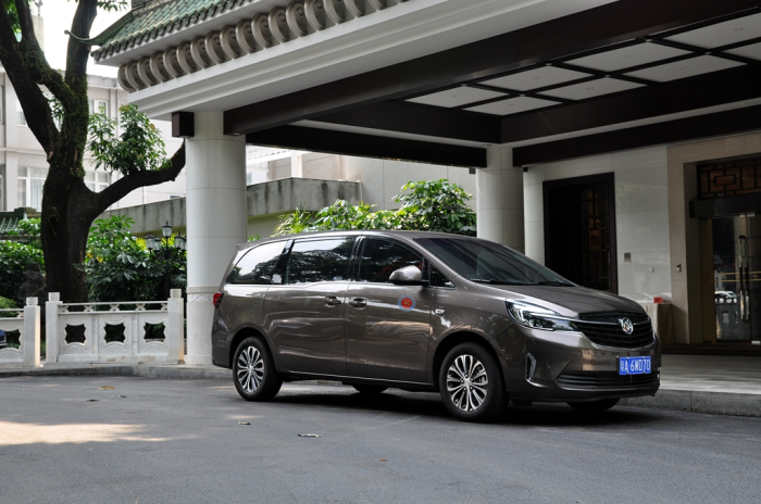 别克GL8商务车介绍